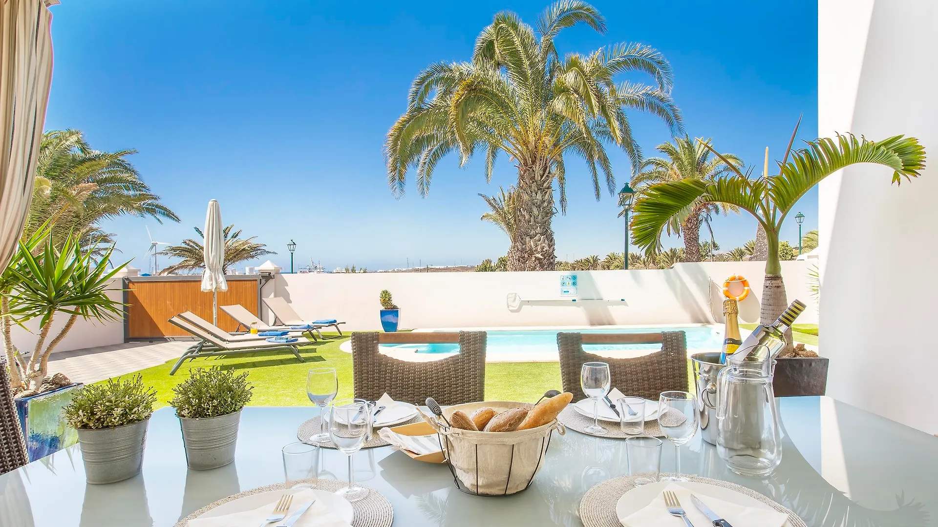 Сasa de vacaciones Las Caletas Village Costa Teguise