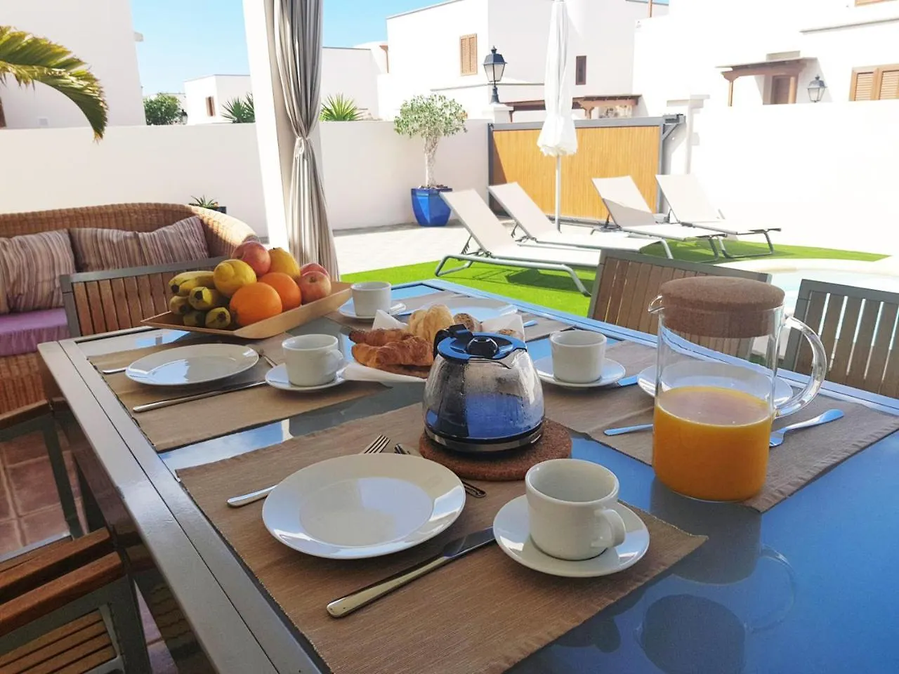 Сasa de vacaciones Las Caletas Village Costa Teguise